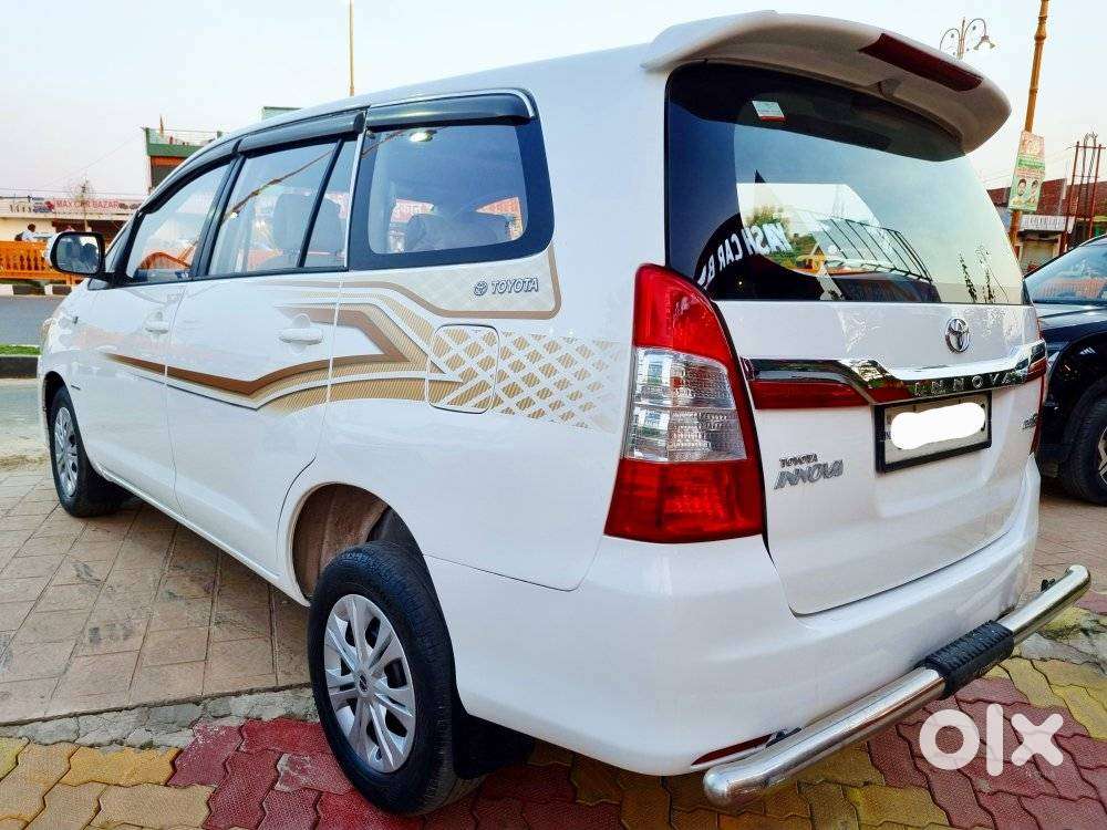 Toyota Innova 2.5 Le Diesel 7 Seater, 2016, Diesel
