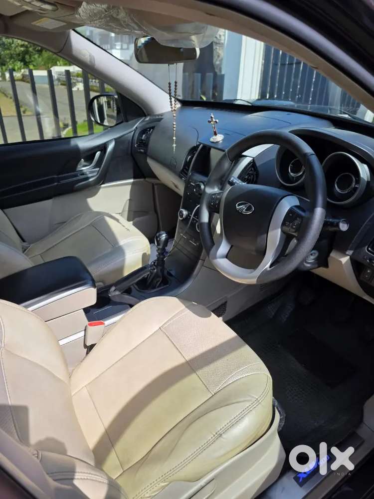 Mahindra Xuv500 W6  2017  Diesel  Manual  Single Owner