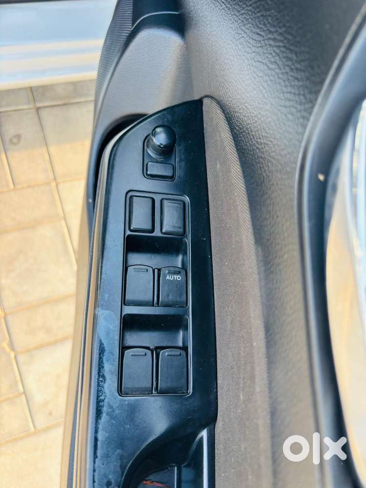Maruti Suzuki Swift 1.2 Vxi (o), 2016, Petrol