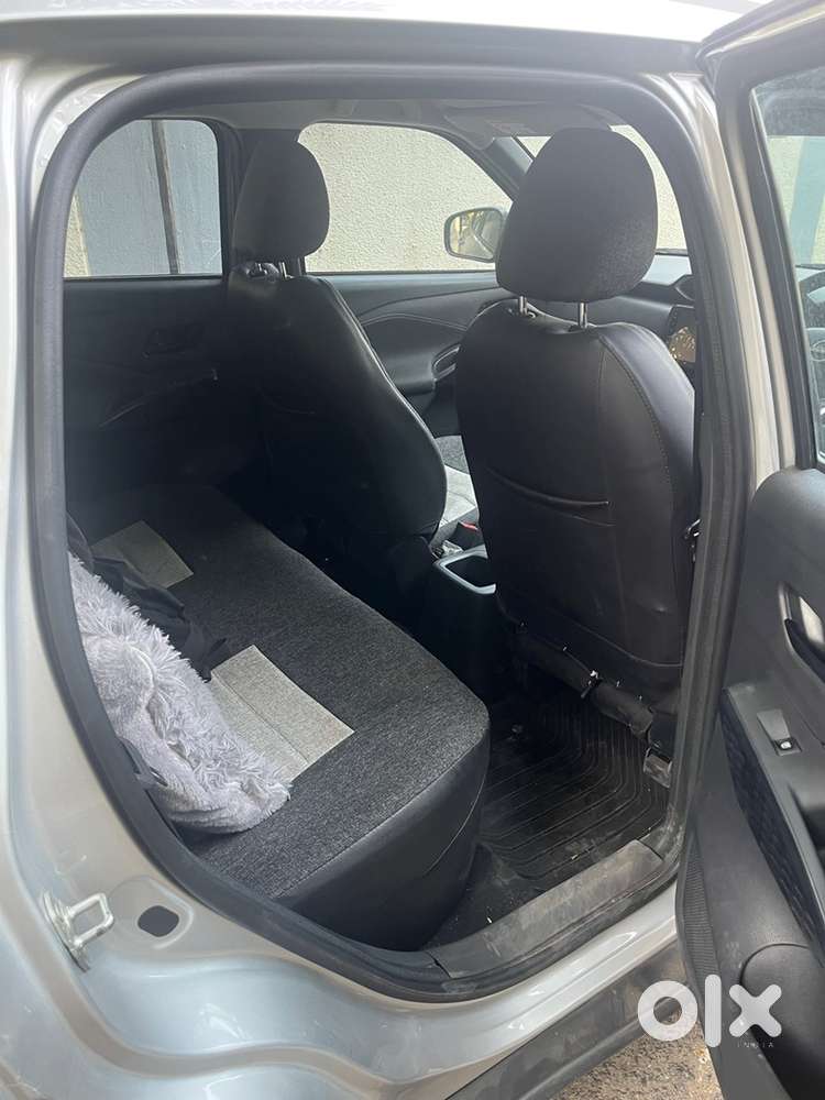 Nissan Magnite Petrol 2025 Registration