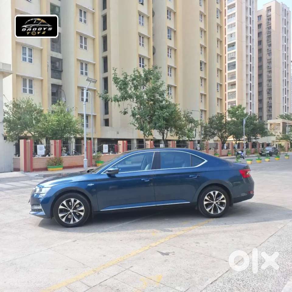 Skoda Superb 2.0 L&k Tsi At, 2022, Petrol