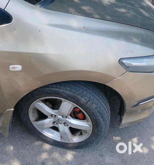 Honda City 2011 (petrol + Cng).