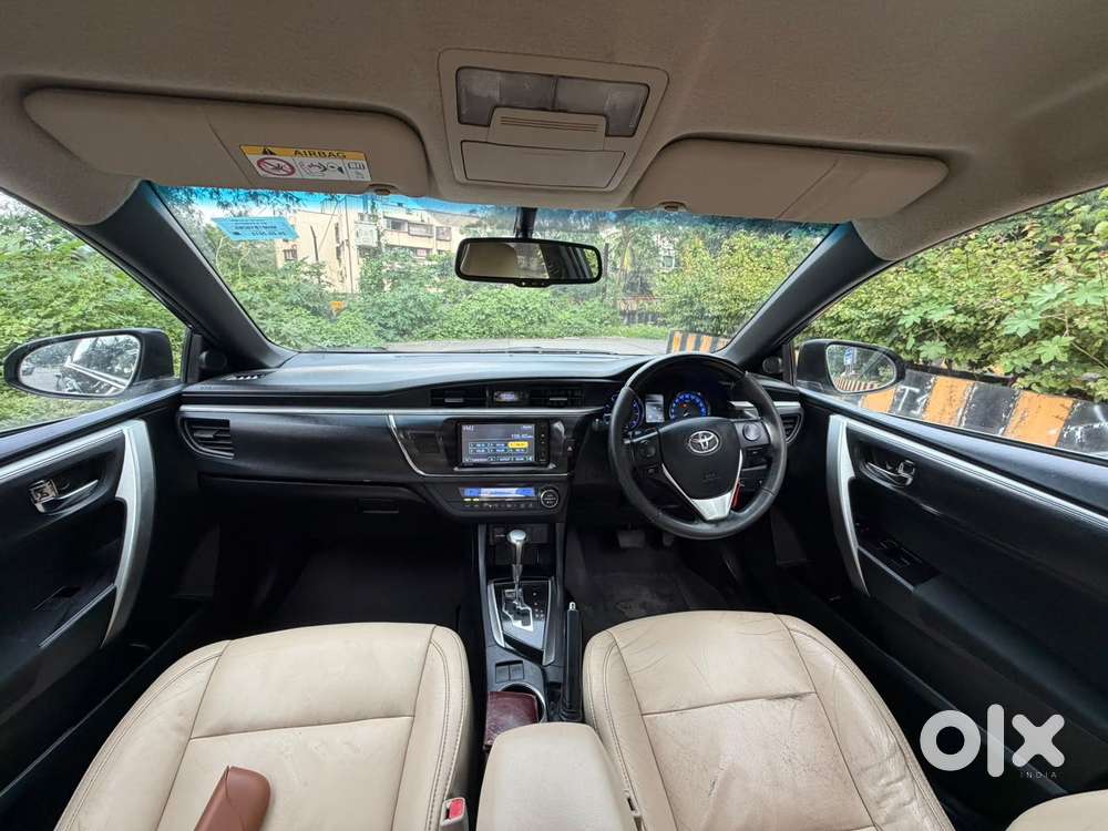 Toyota Corolla Altis G At, 2015, Petrol