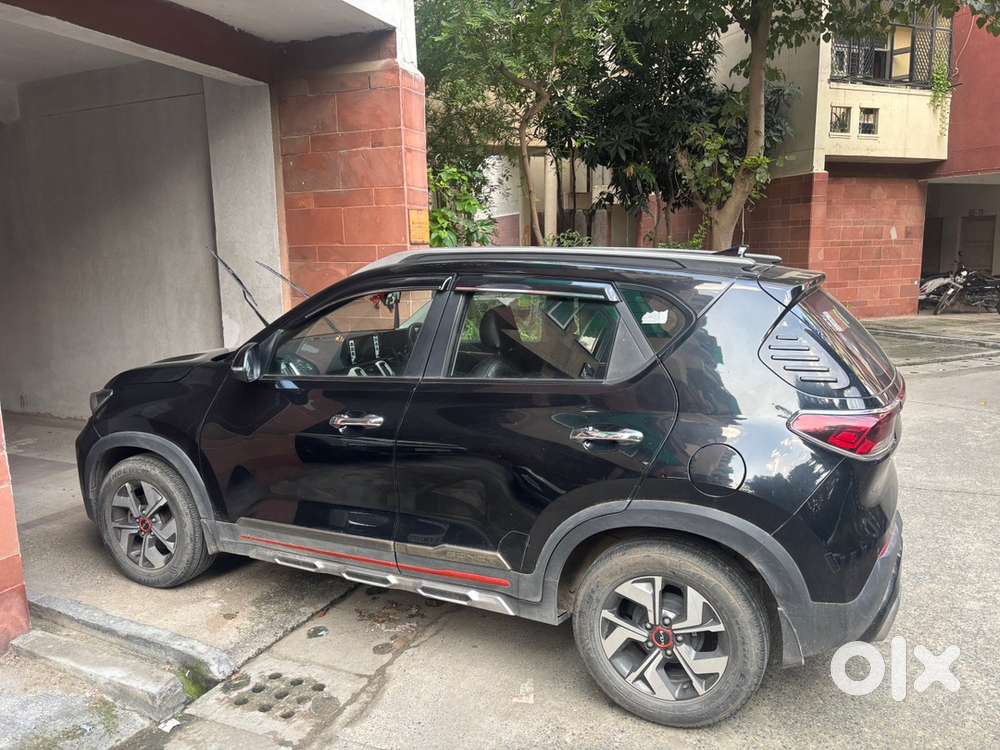 Kia Sonet Petrol 2022 29700 Km Driven