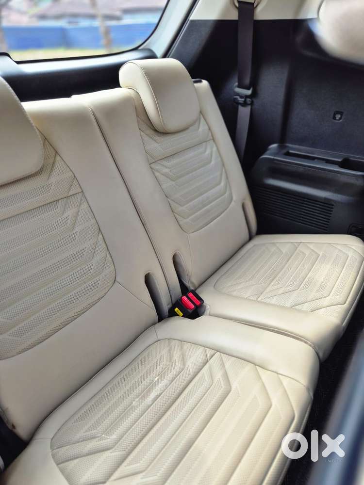 Kia Carens Luxury (o)1.5 Diesel At 7 Str, 2023, Diesel