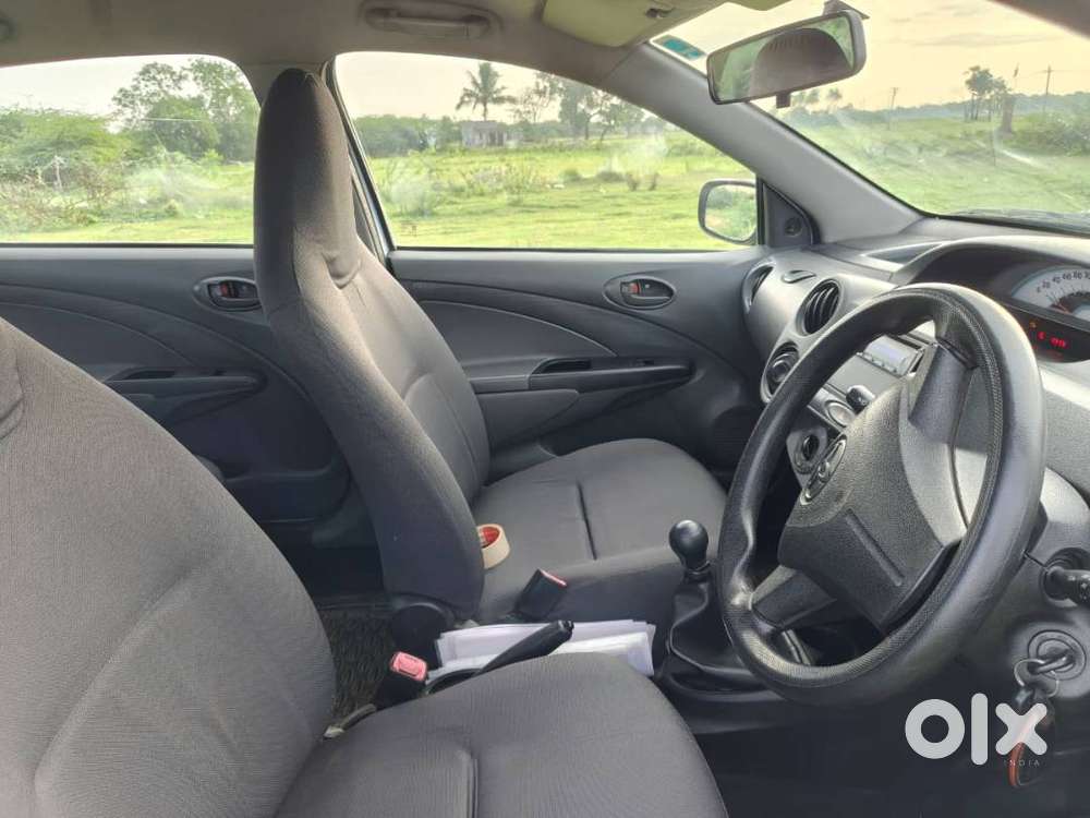 Toyota Estios Liva