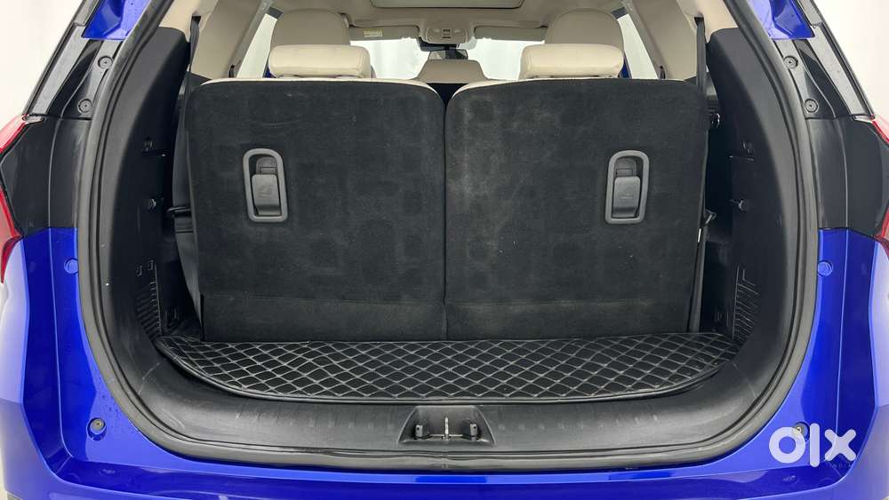 Mahindra Xuv700 2.2 Ax 7 Diesel Mt Luxury Pack Str, 2024, Diesel