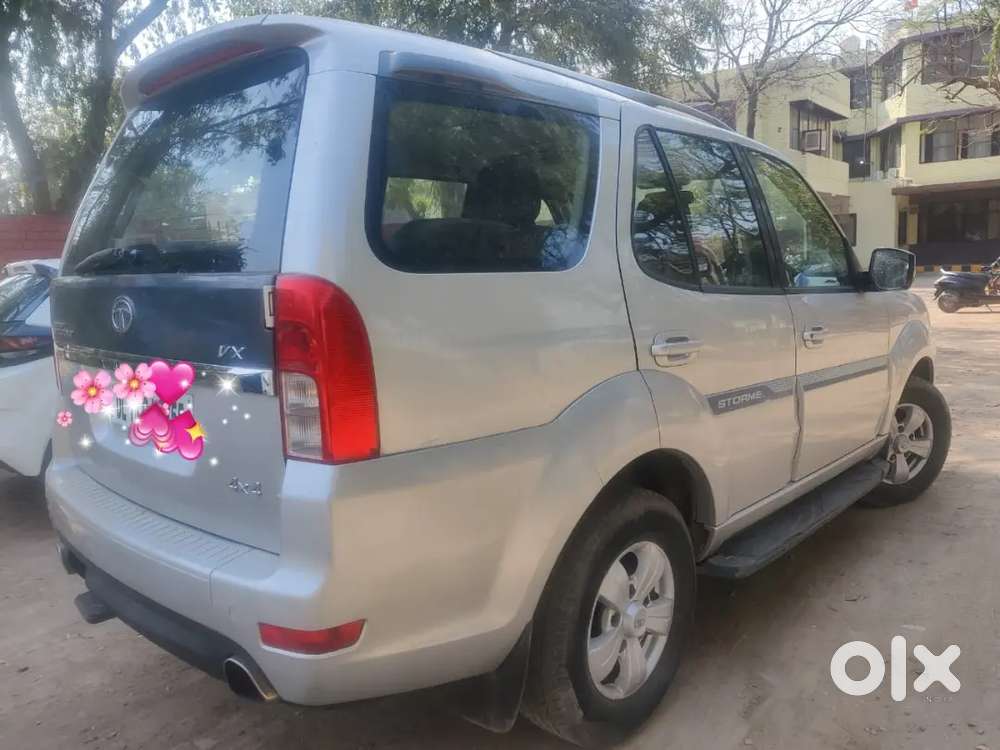 Tata Safari Storme 2017 Diesel 102000 Km Driven