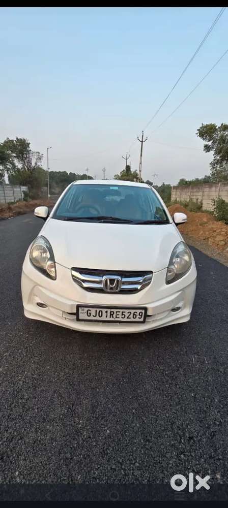 Honda Amaze 2nd Gen 2014 Diesel 95989 Km Driven