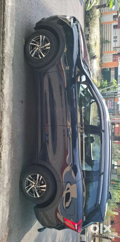 Mahindra Xuv700 2.2 Ax 5 Diesel At Str, 2024, Diesel