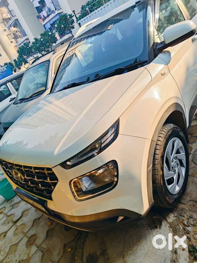 Hyundai Petrol Manual 2020