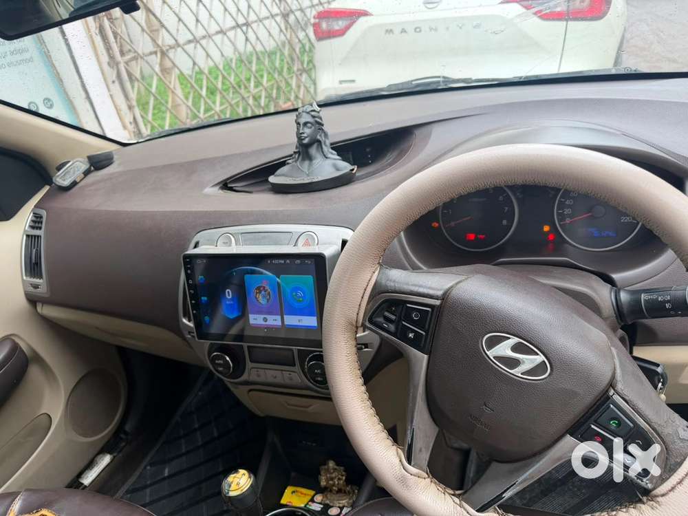 Hyundai I20 Sportz Petrol 2011