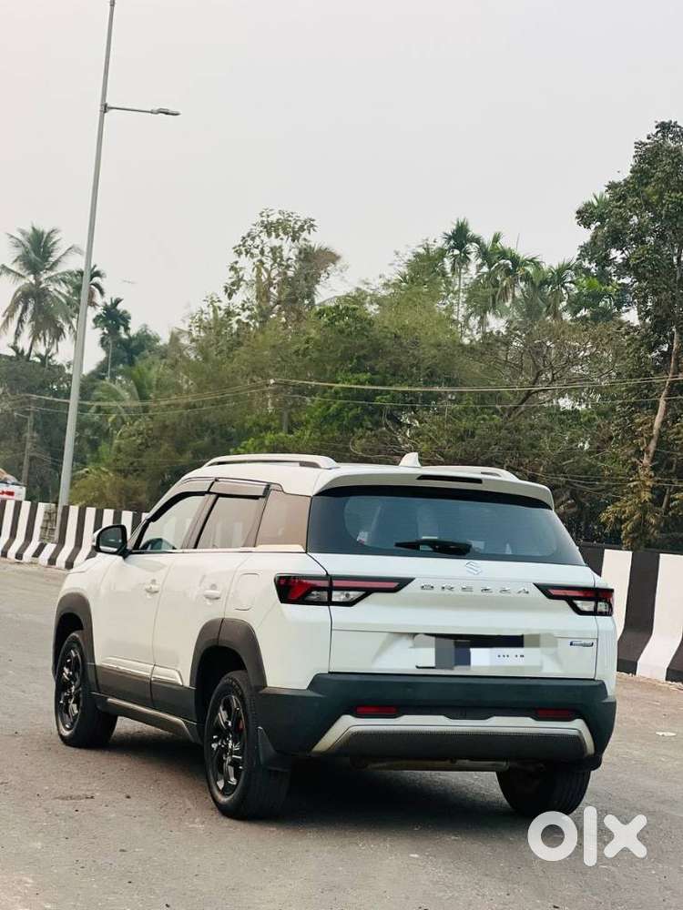 Maruti Suzuki Brezza 1.5 Zxi At Smart Hybrid, 2024, Petrol