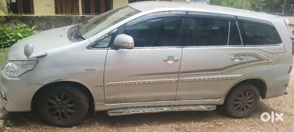 Toyota Innova 2013