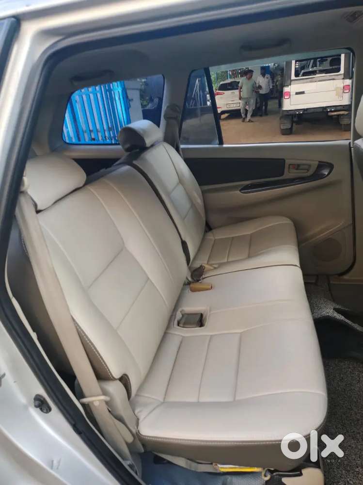 Toyota Innova Diesel 2011