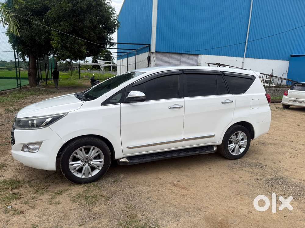 Toyota Innova Crysta 2019