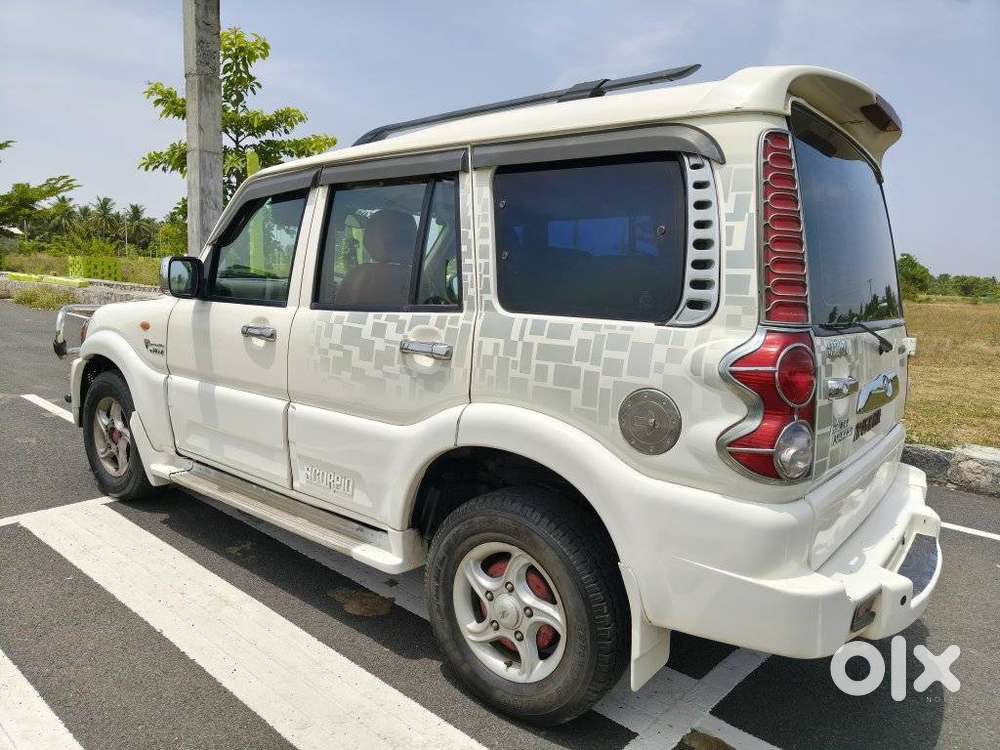 Mahindra Scorpio Vlx 2wd Airbag At Bsiv, 2011