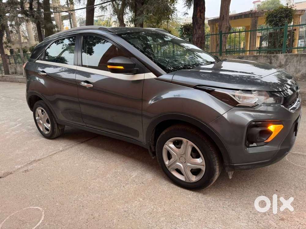 Tata Nexon 1.5 Revotorq Xm (s), 2023, Diesel