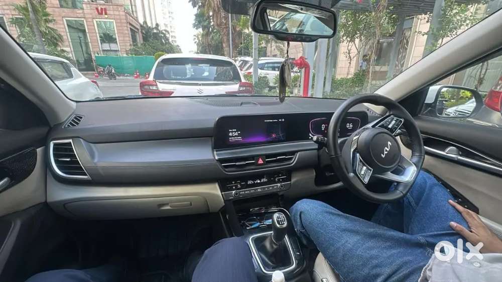 Kia Seltos 2024 Petrol 27528 Km Driven