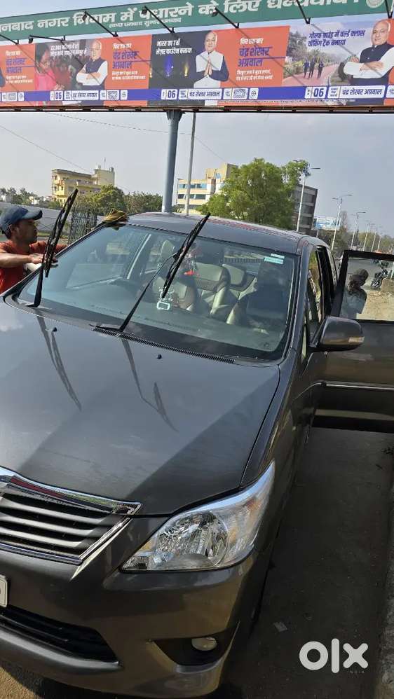 Toyota Innova 2014 Diesel Top Model Well Maintained