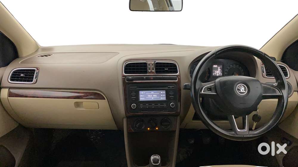 Skoda Rapid 2011-2013 1.6 Mpi Ambition, 2016, Petrol