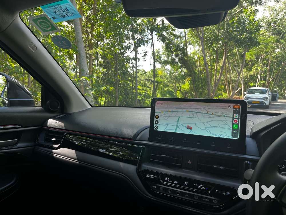 2025 Honda Elevate Zx Cvt  Signature Black Edition  9700 Km