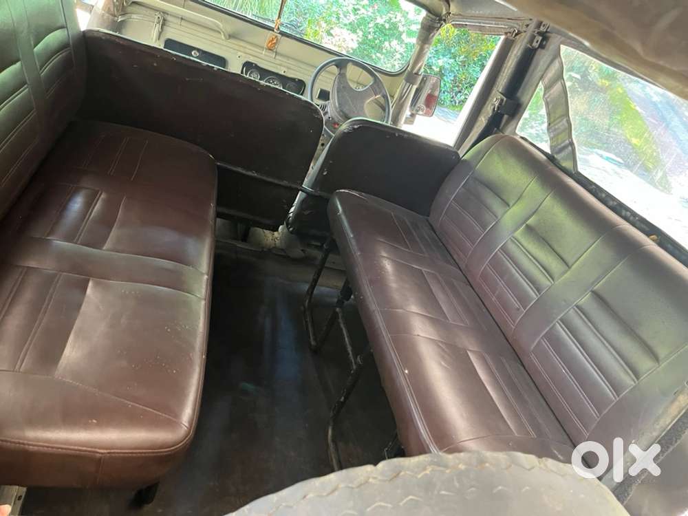 Mahindra Jeep 2004 Diesel Well Maintained