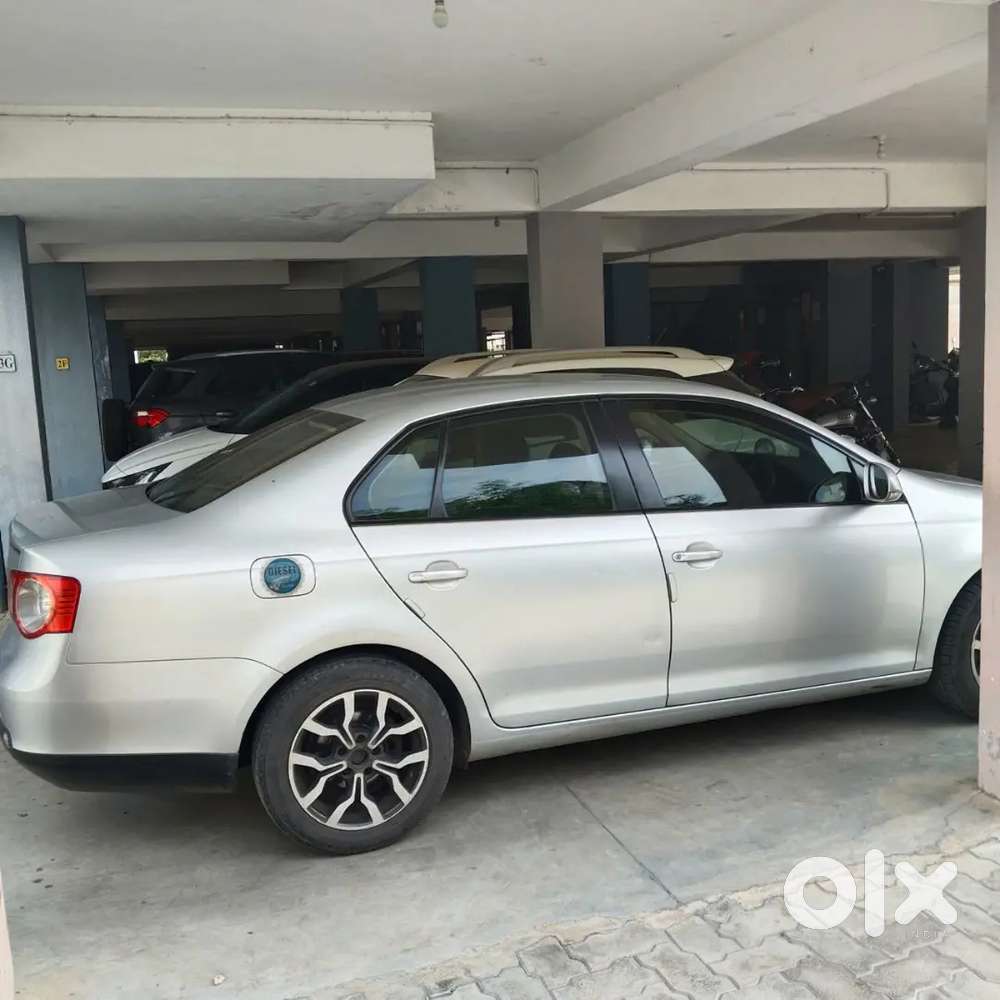 Volkswagen Jetta 2010 Petrol 160000 Km Driven