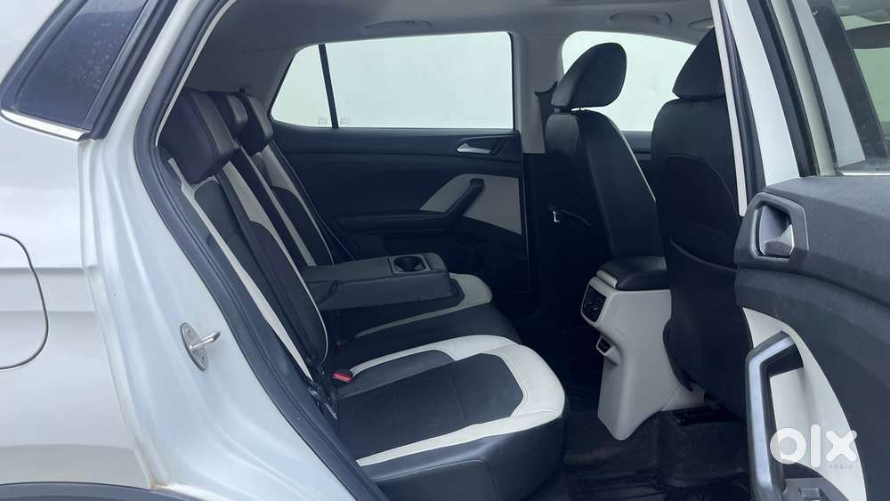 Volkswagen Taigun Topline 1.0 Tsi At (electric Seats), 2022, Petrol