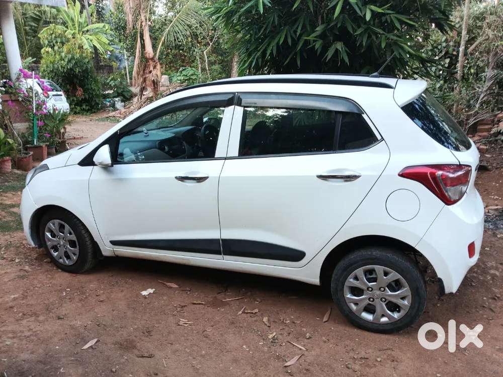 Hyundai Grand I10 2014 Petrol 88000 Km Driven Sports..