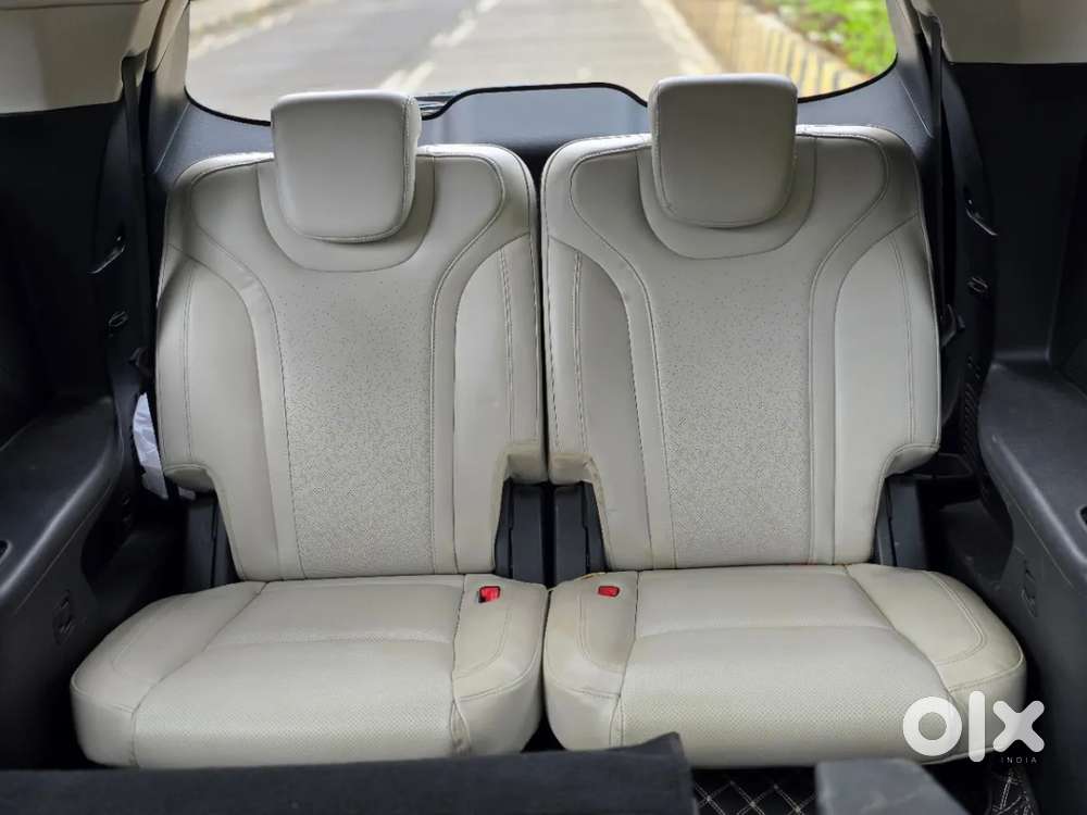 Mahindra Xuv700 2.2 Ax 7 Diesel At Luxury Pack Str, 2023, Diesel