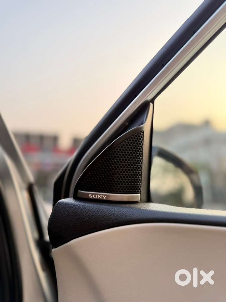 Mahindra Xuv700 Diesel Auto Ax7 L 1st Owner Pb 91