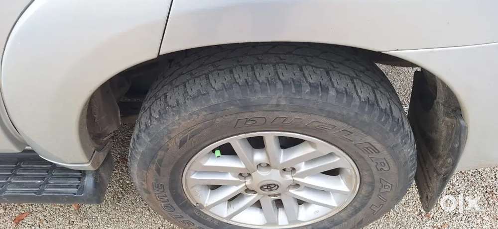 Toyota Fortuner 2012 Diesel 282000 Km Driven