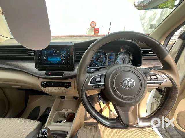 Toyota Rumion V Mt, 2024, Petrol