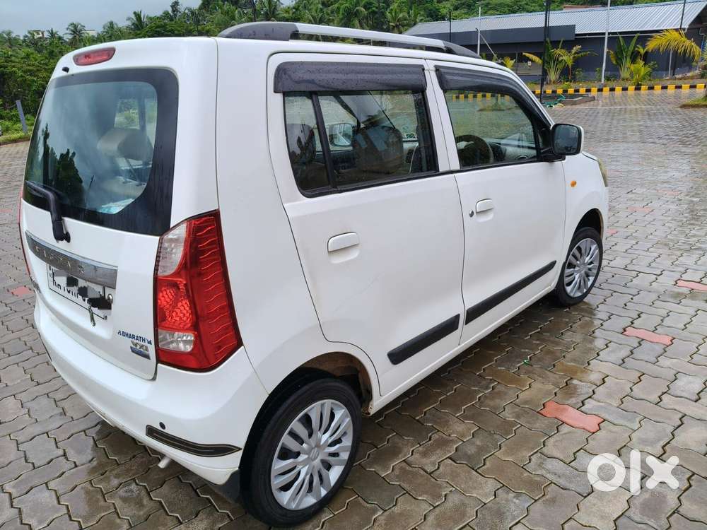 Maruti Suzuki Wagon R Vxi Amt Opt, 2016, Petrol