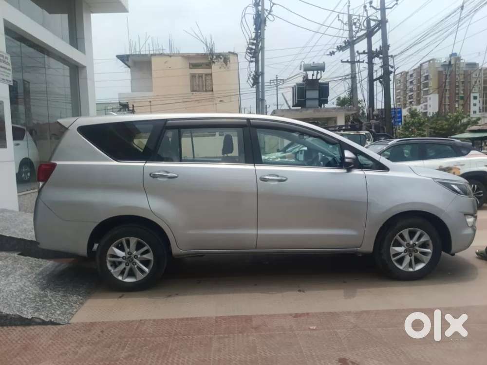 Toyota Innova Crysta 2.4 V 7 Str, 2017, Diesel