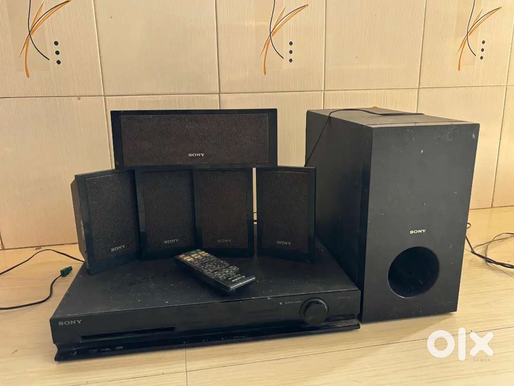 Sony HBD-TZ210 5.1 Home Theatre System with Remote
