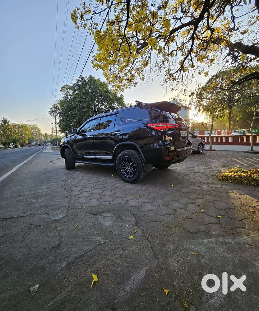 Toyota Fortuner [2021-ongoing] 2.8 2wd Diesel Mt, 2023, Diesel