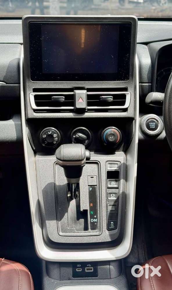 Toyota Innova Hycross 2.0 Gx 8 Str, 2024, Petrol