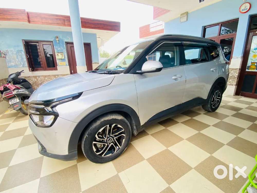 Kia Carens 2022 Diesel 200000 Km Driven Prestige+