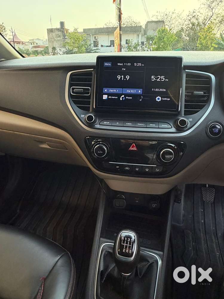 Hyundai Verna 2022 Sx Sunroof Well Maintain Condition