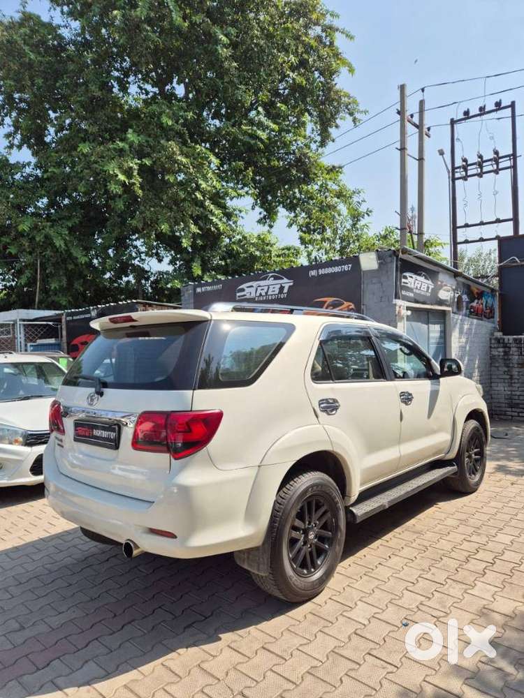 Toyota Fortuner 3.0 4x2 Automatic, 2014, Diesel