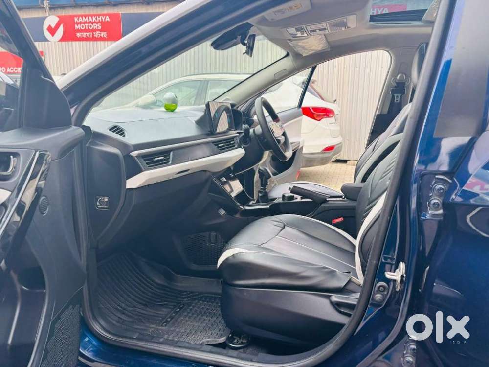 Tata Nexon Creative Plus S 1.2 Revotron Petrol 6 Mt, 2025, Petrol
