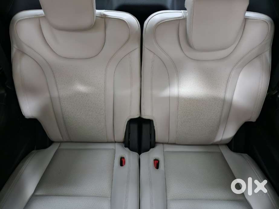 Mahindra Xuv700 Ax7l 6 Str At, 2024, Diesel