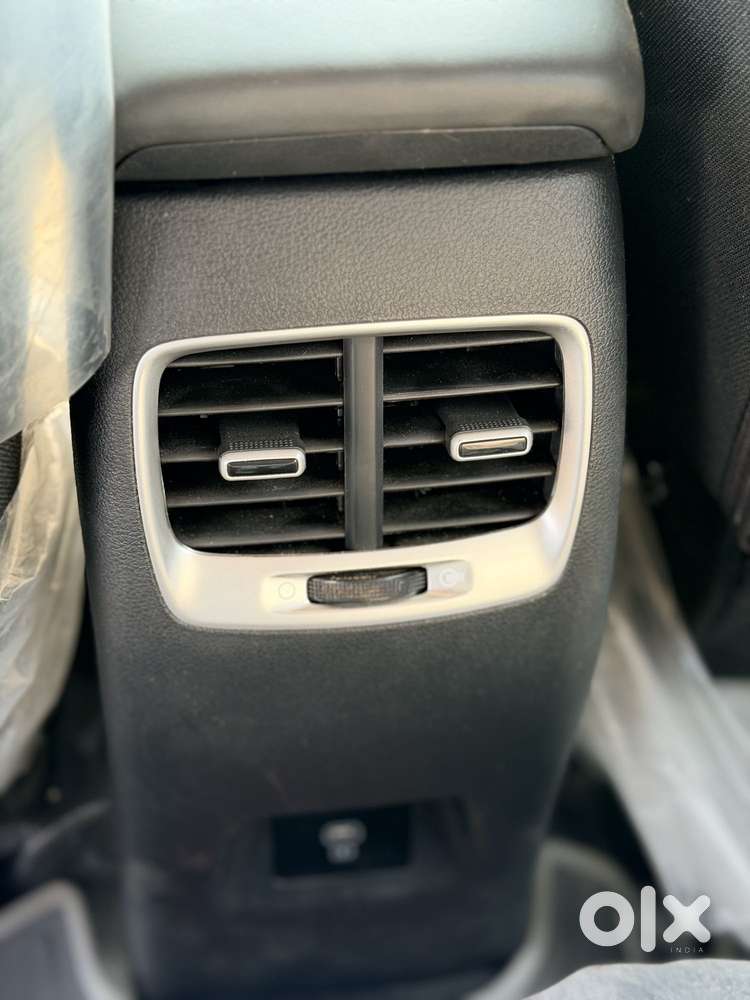 Hyundai Venue 1.2 S (o), 2025, Petrol