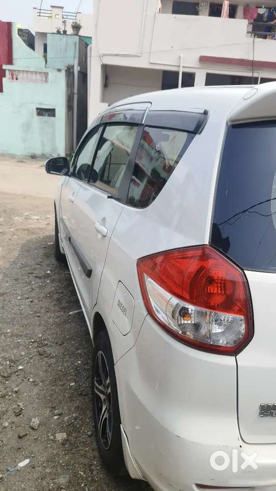Maruti Suzuki Ertiga 2013