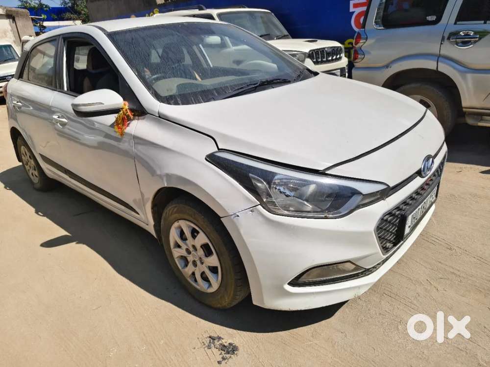 Hyundai I20 Sportz 1.2 Bs-iv, 2015, Petrol