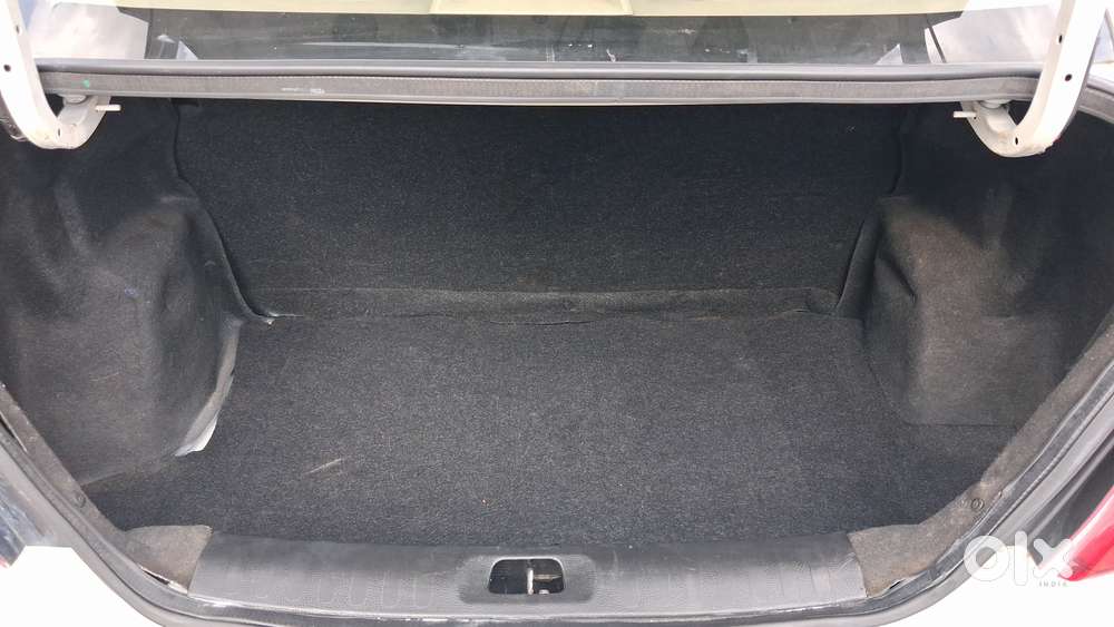 Maruti Suzuki Swift Dzire Amt Zdi, 2016, Diesel