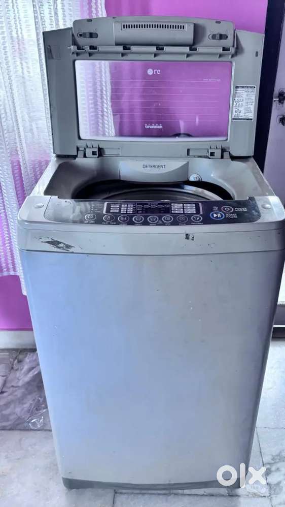 7.5 kg fully automatic LG top load washing machine