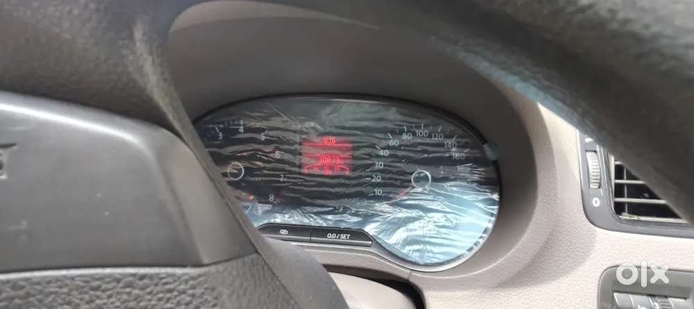 Volkswagen Vento Trendline 2013 Petrol Manual 31000 Km